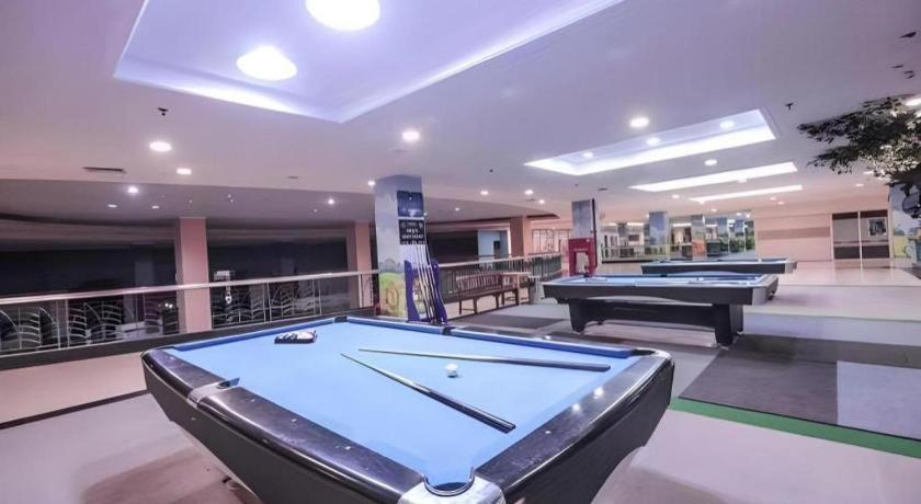 Great Western Hotel & Resort Serpong - Tangerang Bagian luar foto
