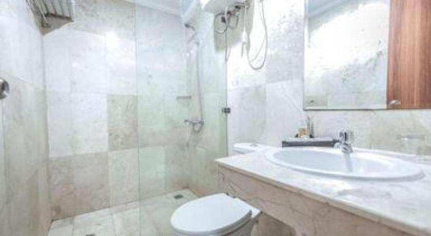 Great Western Hotel & Resort Serpong - Tangerang Bagian luar foto