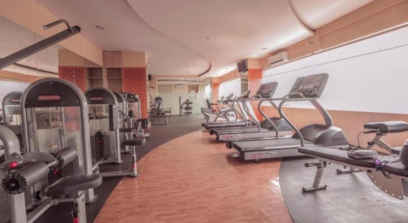 Great Western Hotel & Resort Serpong - Tangerang Bagian luar foto